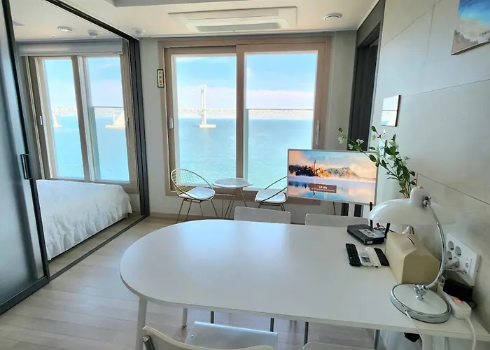 #busan #gwangalli #cozystay #gwanganbridge #sunrise #oceanview * Ciudad Metropolitana de Busan