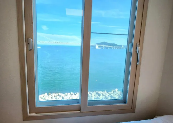 #busan #gwangalli #cozystay #gwanganbridge #sunrise #oceanview Apartamento Ciudad Metropolitana de Busan